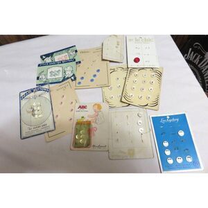 LOT OF 70+ /-  VINTAGE DOLL OR BABY CLOTHES BUTTONS NEW ON THE CARD